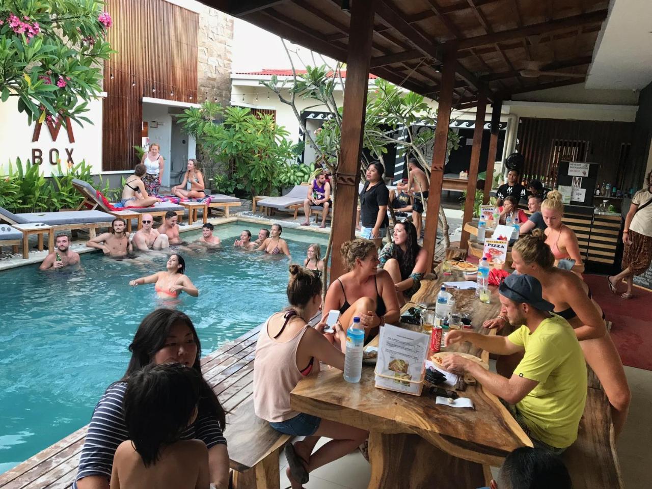 Atlas Gili Party Hostel Gili Trawangan Exteriér fotografie